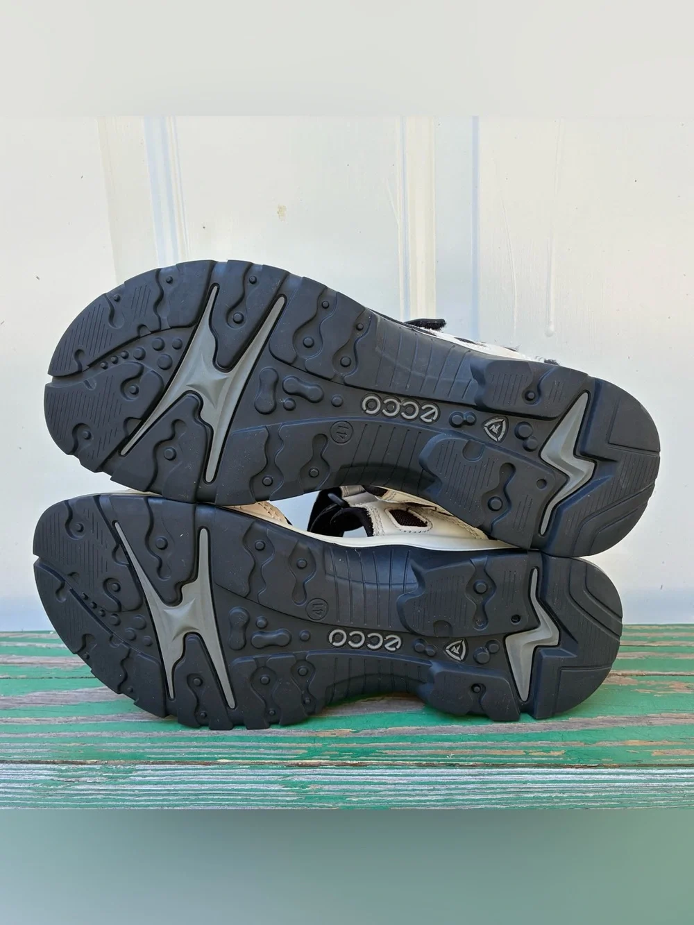 Ecco Women Sandals US 10 EU 41 Offroad Multicolor Outdoor Trail Hiking Shoes